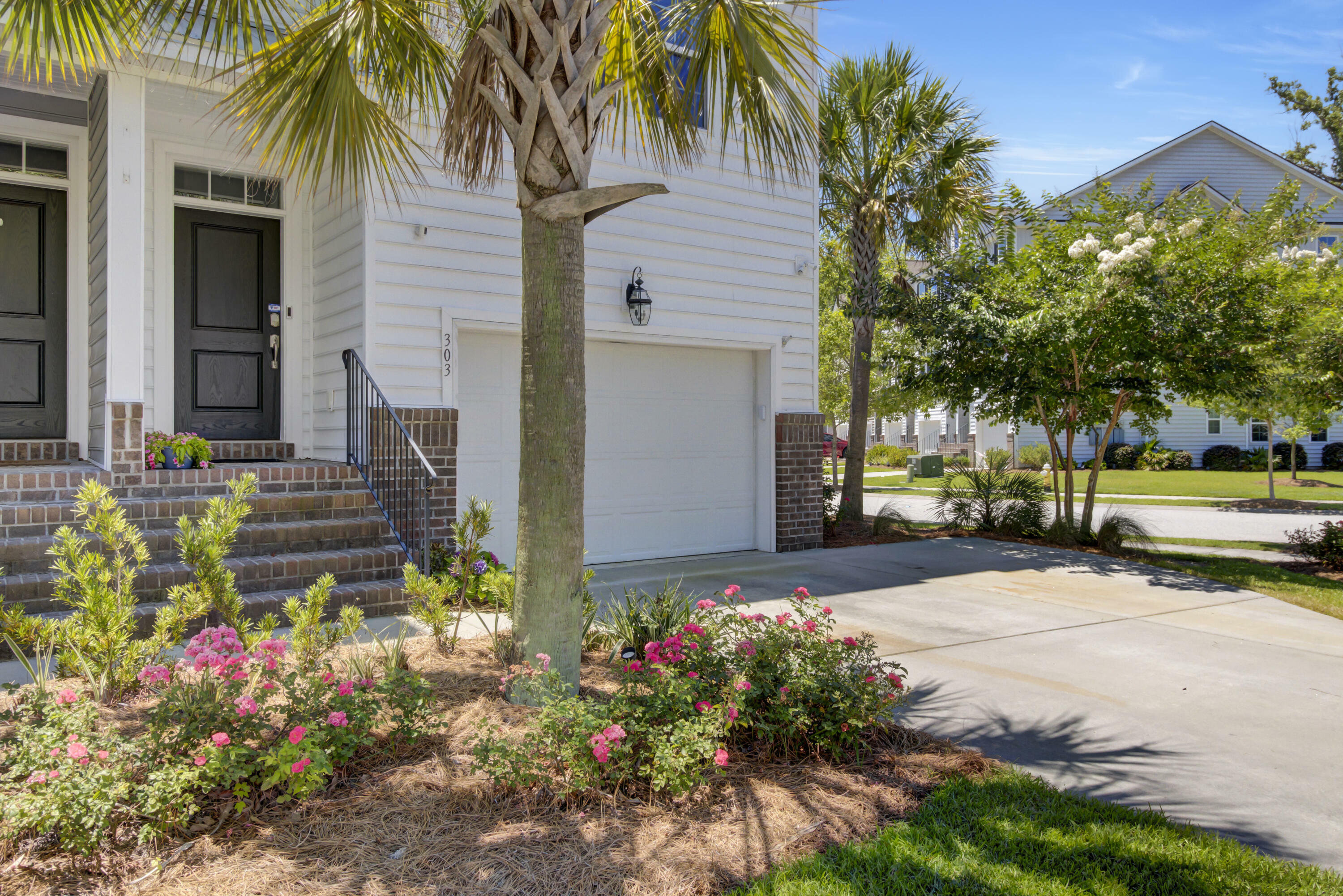 Property Photo:  303 Spindlewood Way  SC 29414 