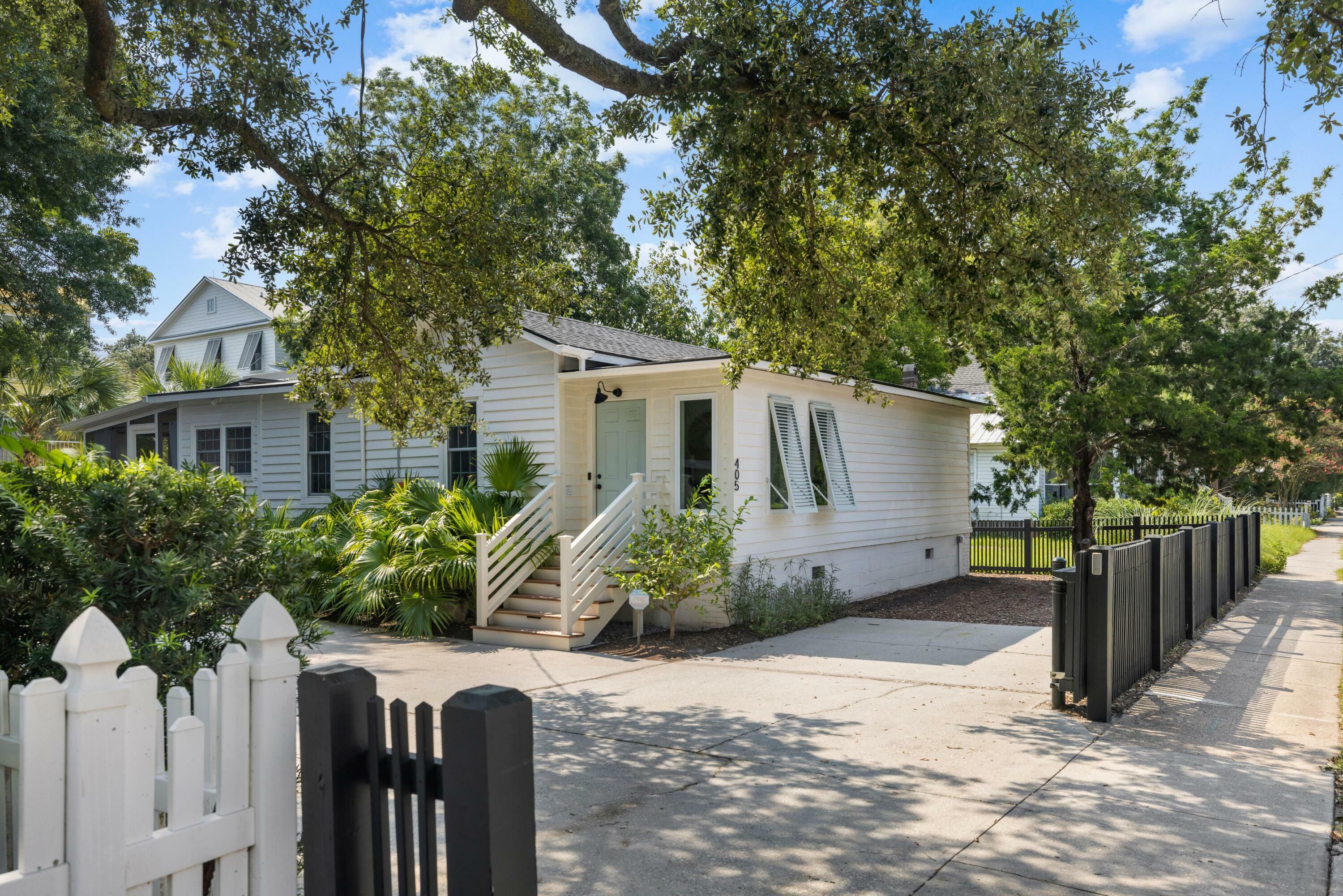 Property Photo:  405 Station 22 1/2  SC 29482 