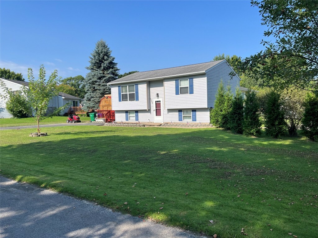 Property Photo:  5564 Sunnybrook Drive  PA 16417 