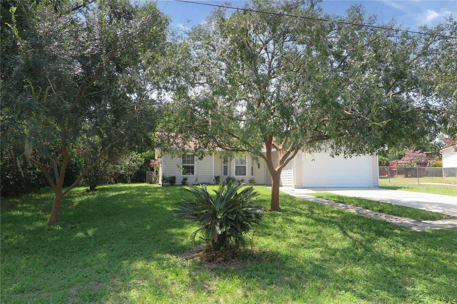 Property Photo:  562 SE 42nd Street  FL 32656 