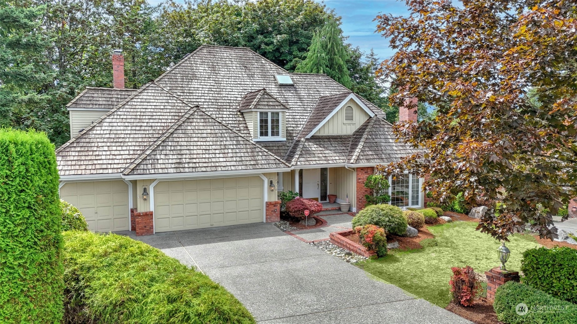 4756 225th Avenue SE  Sammamish WA 98075 photo