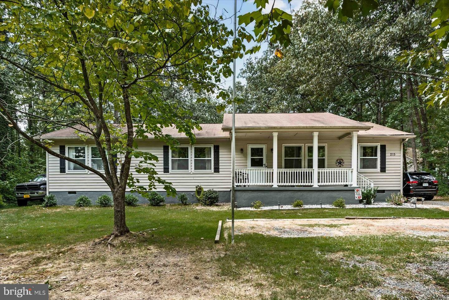 Property Photo:  215 Lexington Drive  VA 22546 