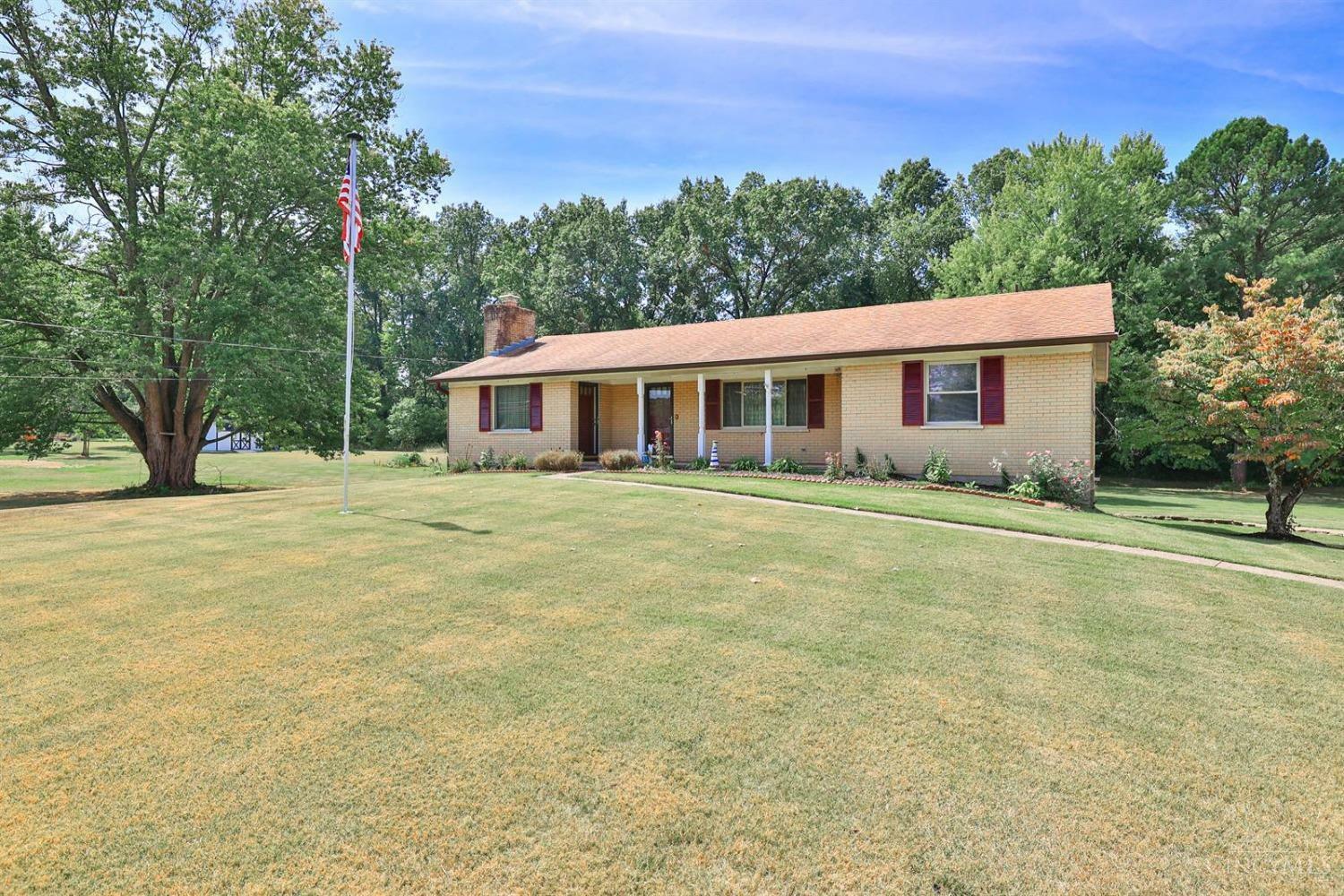 Property Photo:  6691 Oakland Rd  OH 45140 