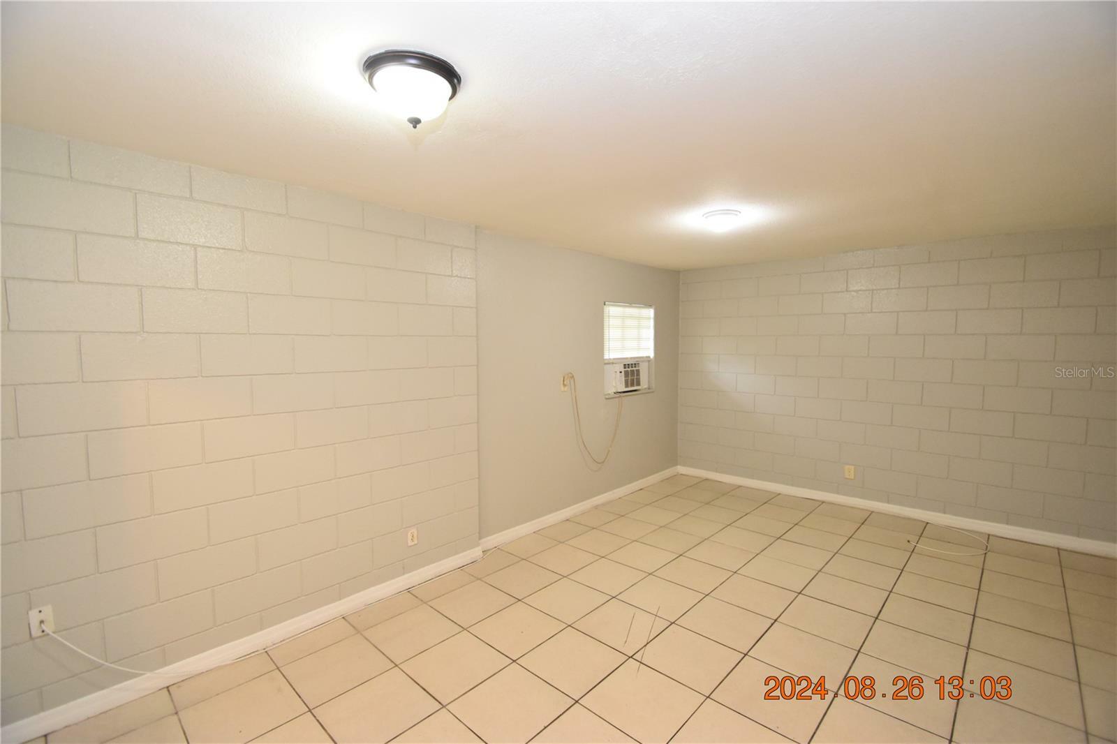 Property Photo:  8015 N Klondyke Street B  FL 33604 