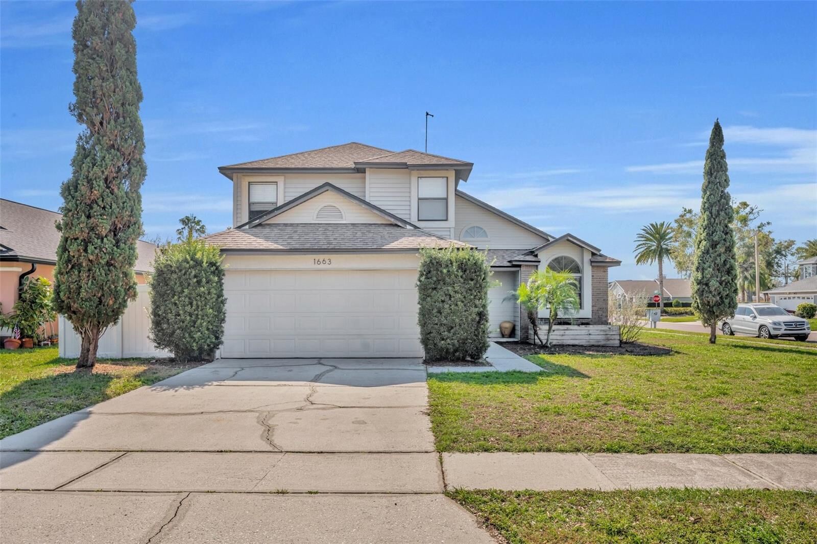 Property Photo:  1663 Meadowgold Court  FL 32792 