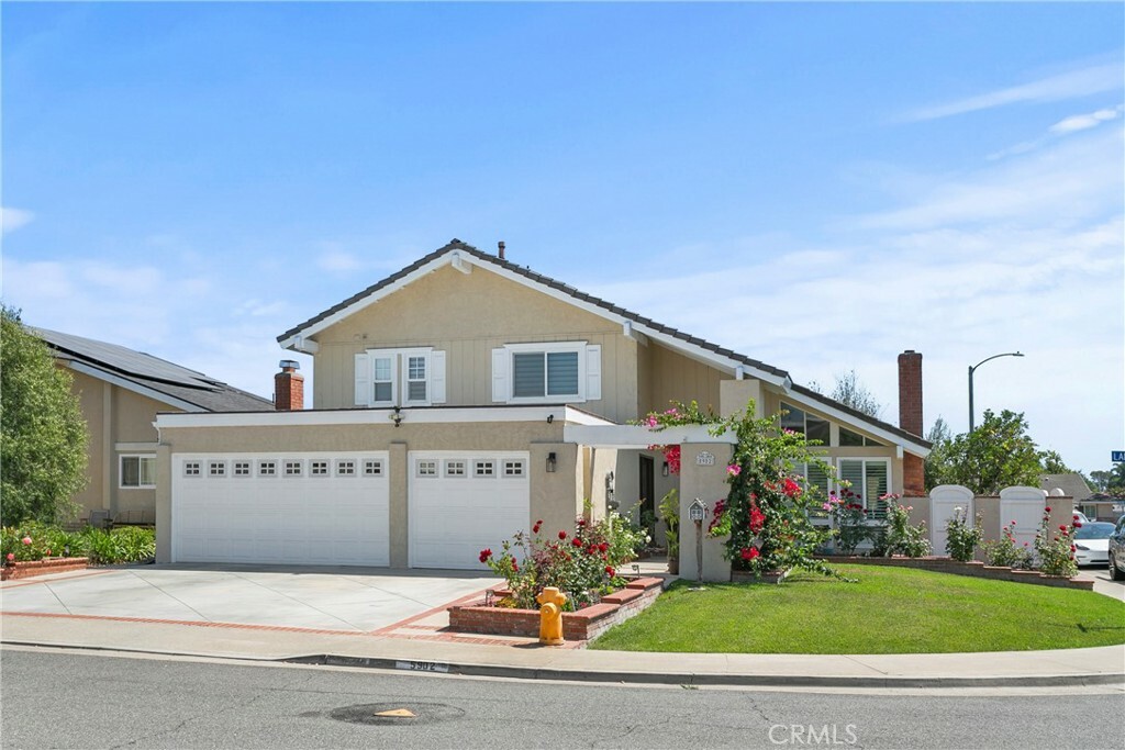 Property Photo:  5902 Langport Circle  CA 92649 