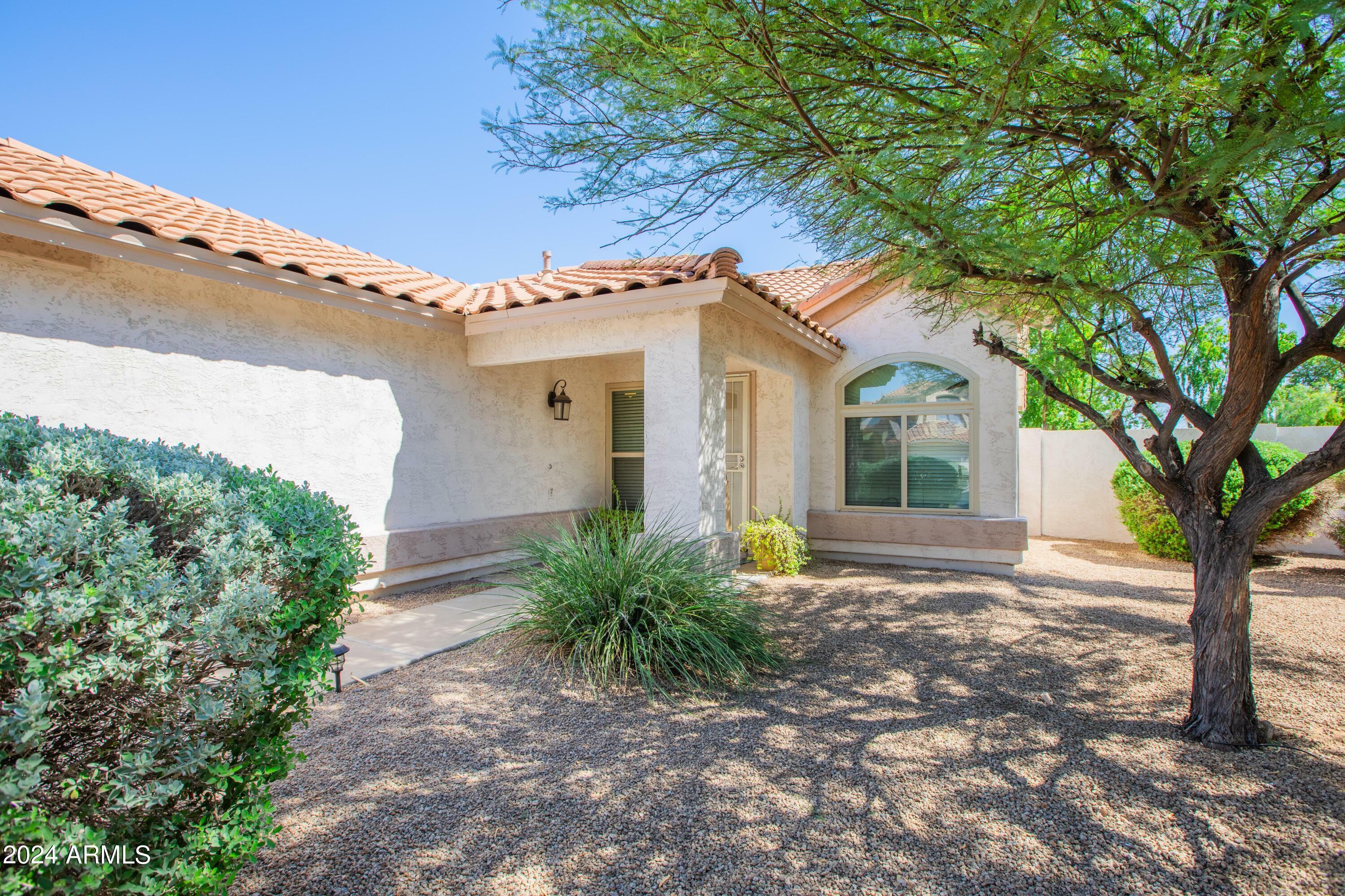 Property Photo:  2071 S Central Court  AZ 85286 