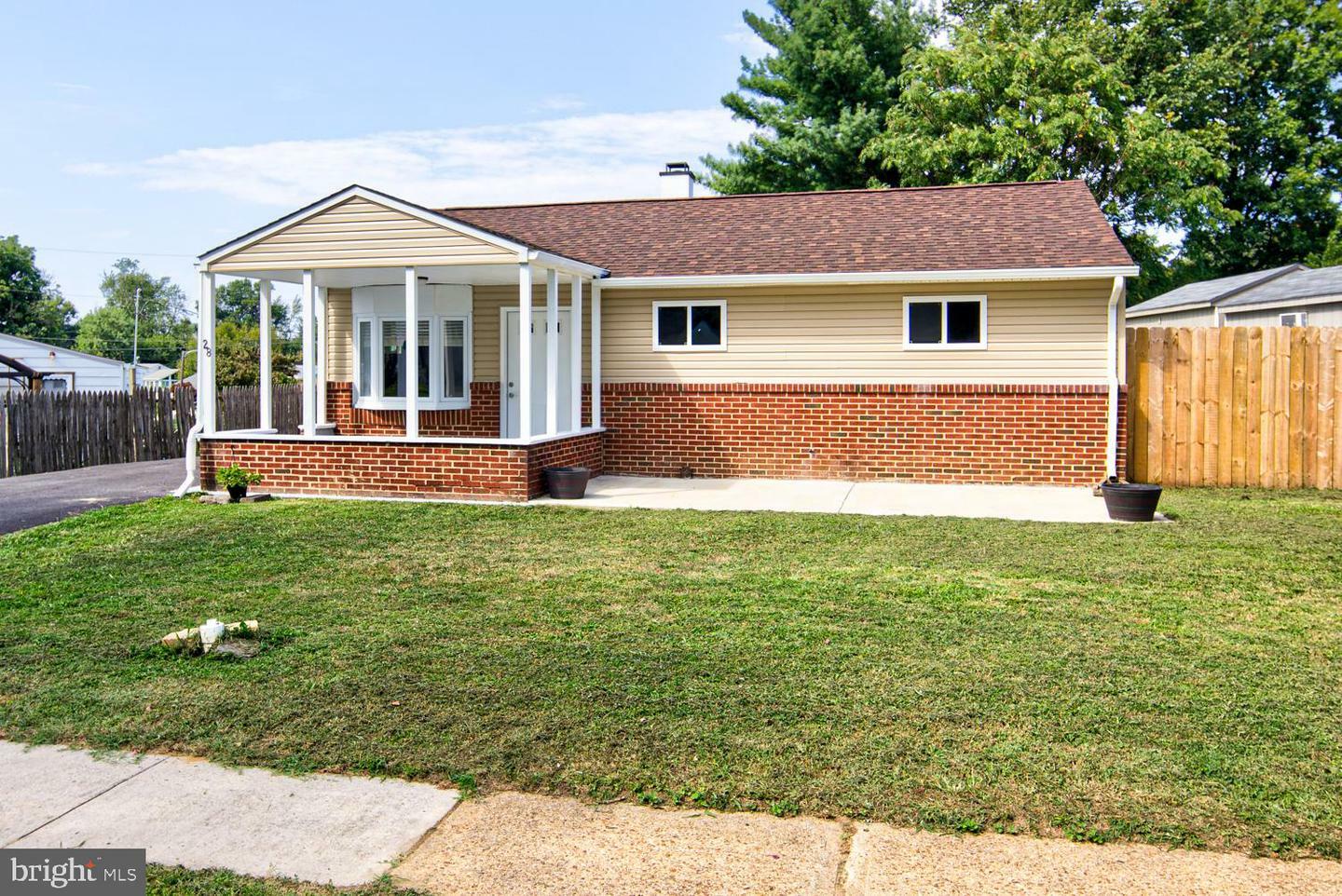 Property Photo:  28 Pierson Place  DE 19720 