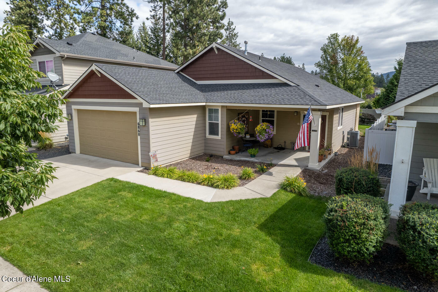 6868 N Cornwall St  Coeur D'Alene ID 83815 photo