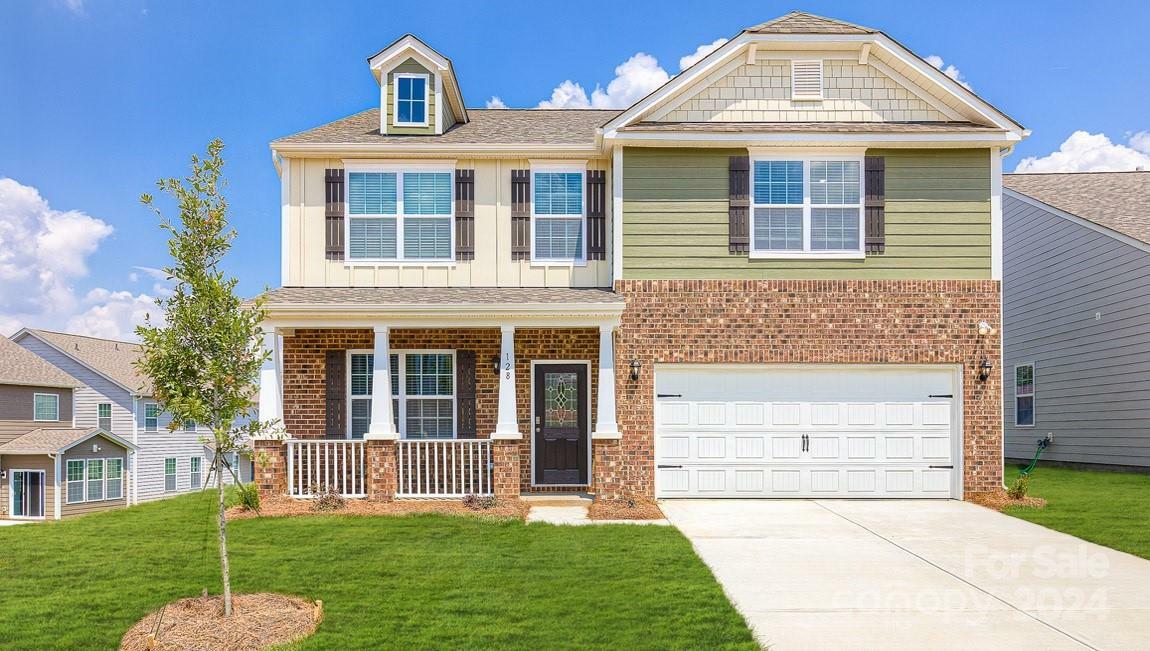 Property Photo: 102 Woodvale Drive NC 28786