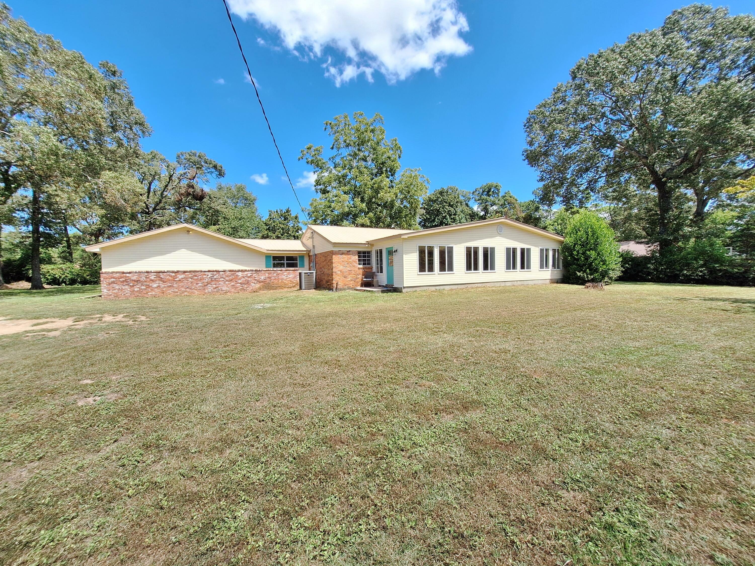 Property Photo:  131 Phillips Drive  FL 32536 