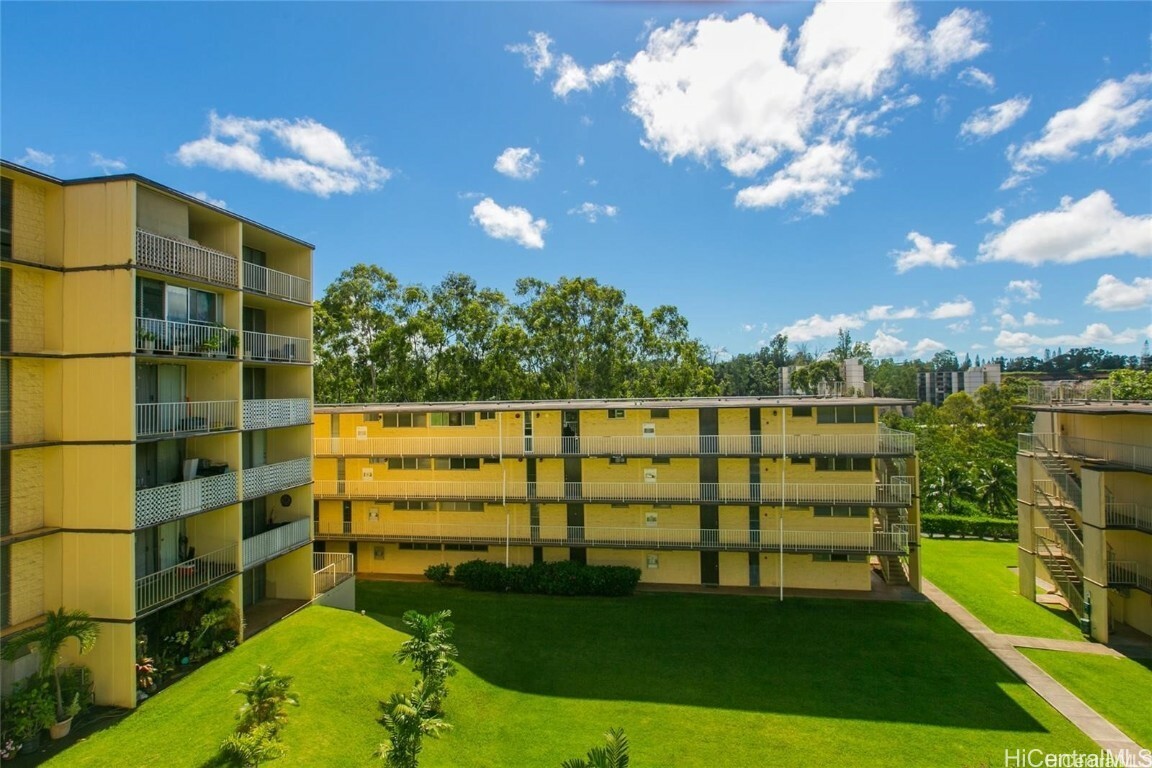 Property Photo: 95-2040 Waikalani Place E405 HI 96789