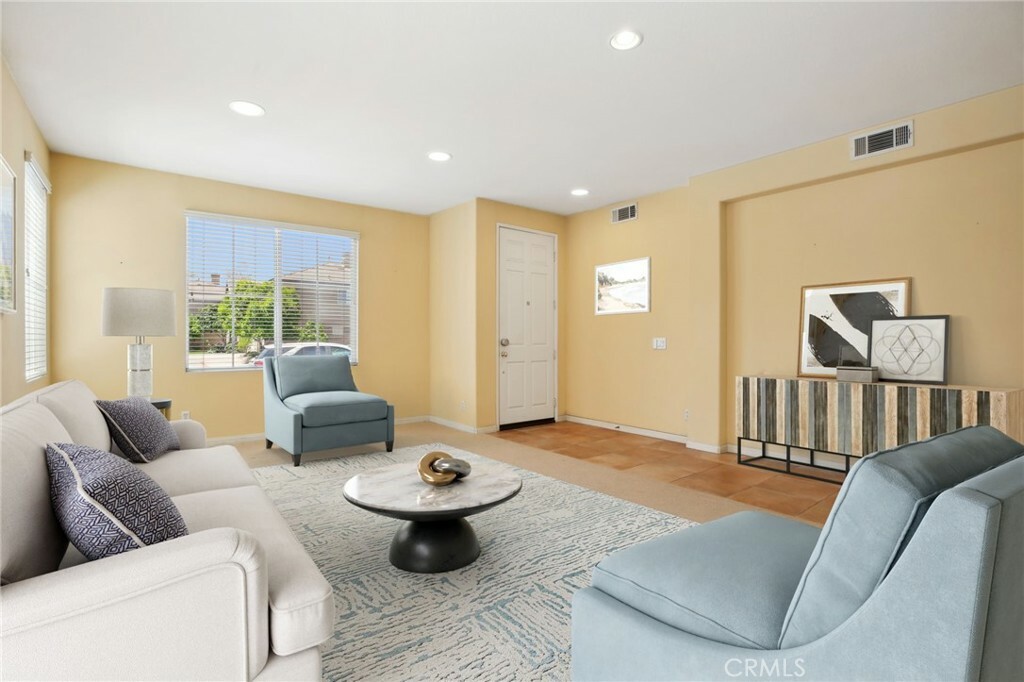 Property Photo: 608 S Lassen Court CA 92804