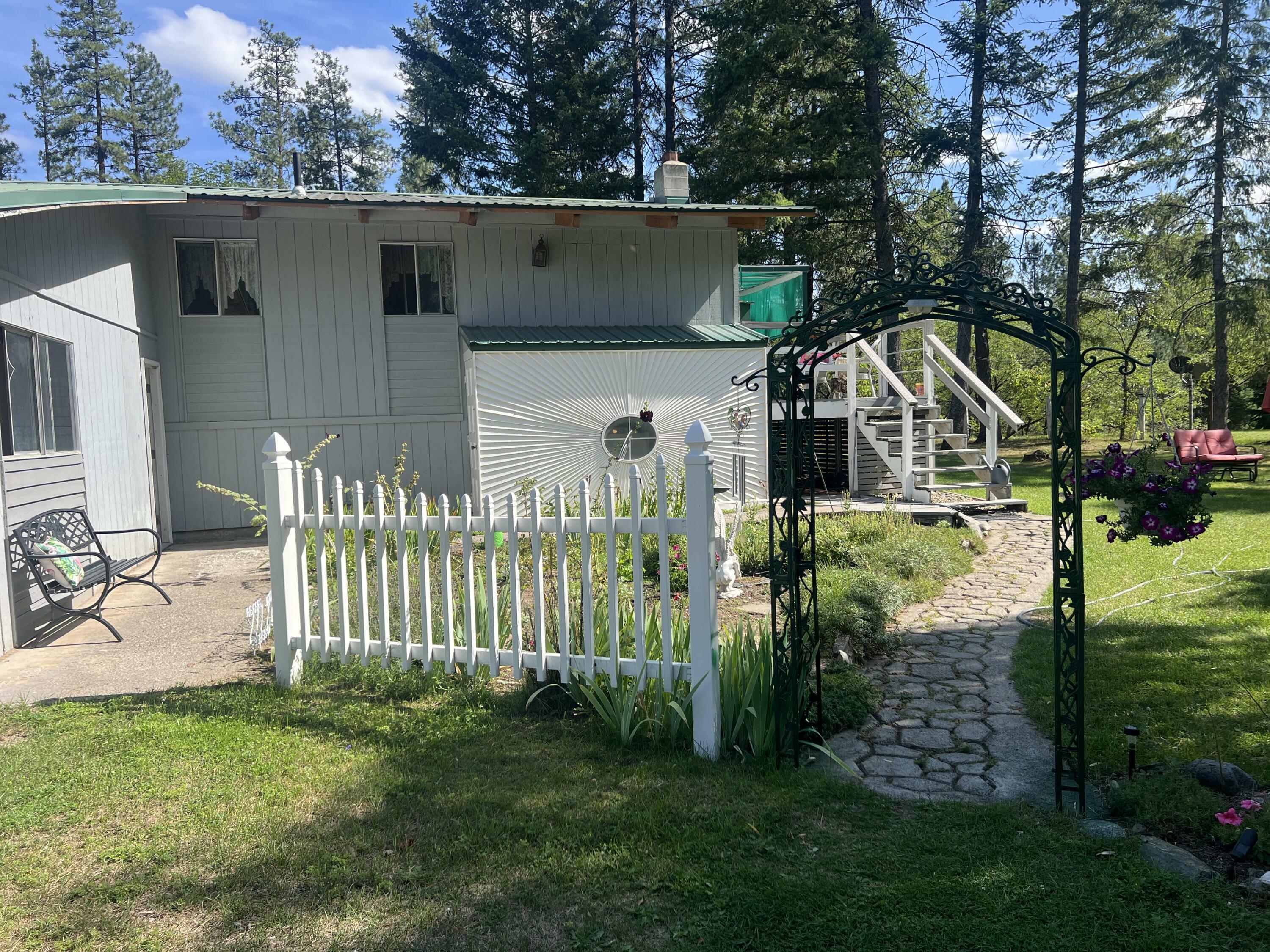 Property Photo:  47 Stecker Rd  WA 99146 