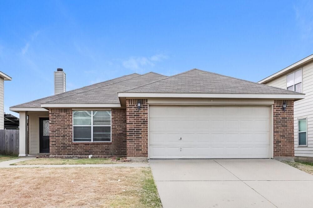 Property Photo:  