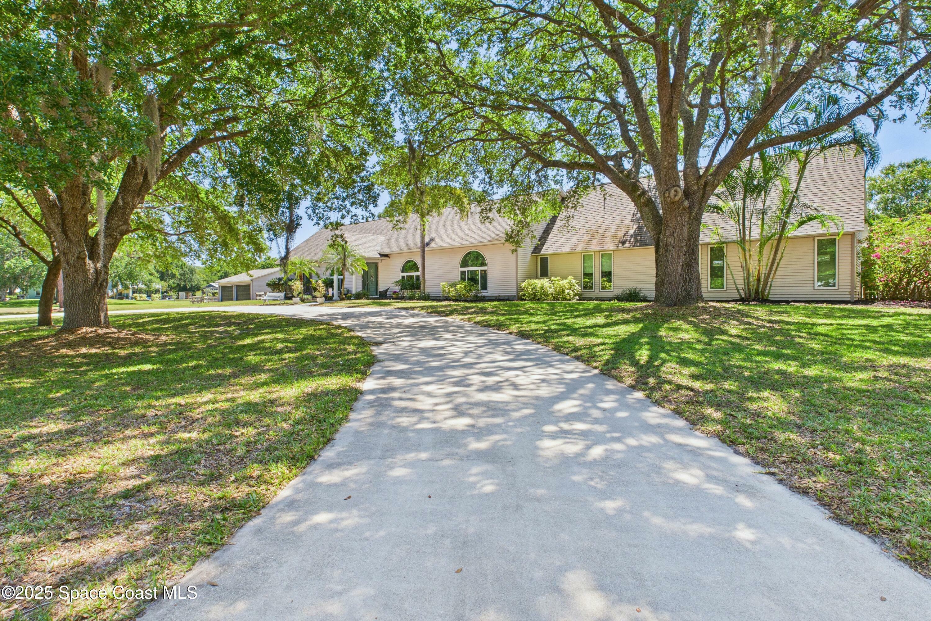 Property Photo: 3311 Calle Del Mar FL 32904