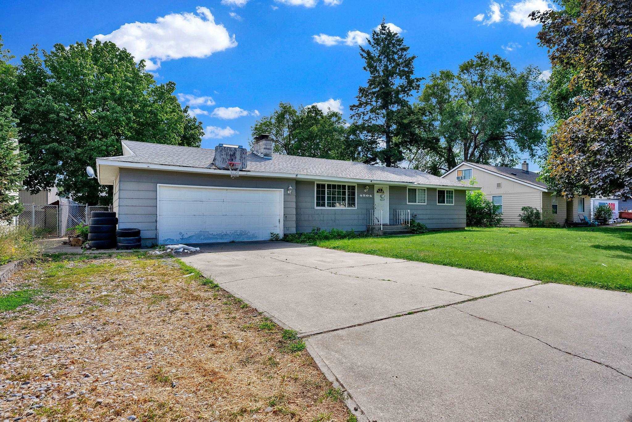 Property Photo:  4204 N Woodlawn Rd  WA 99216 