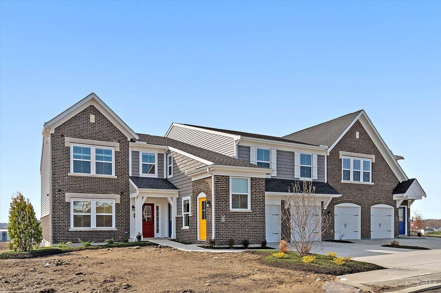 Property Photo:  465 Bethpage Way  OH 45036 