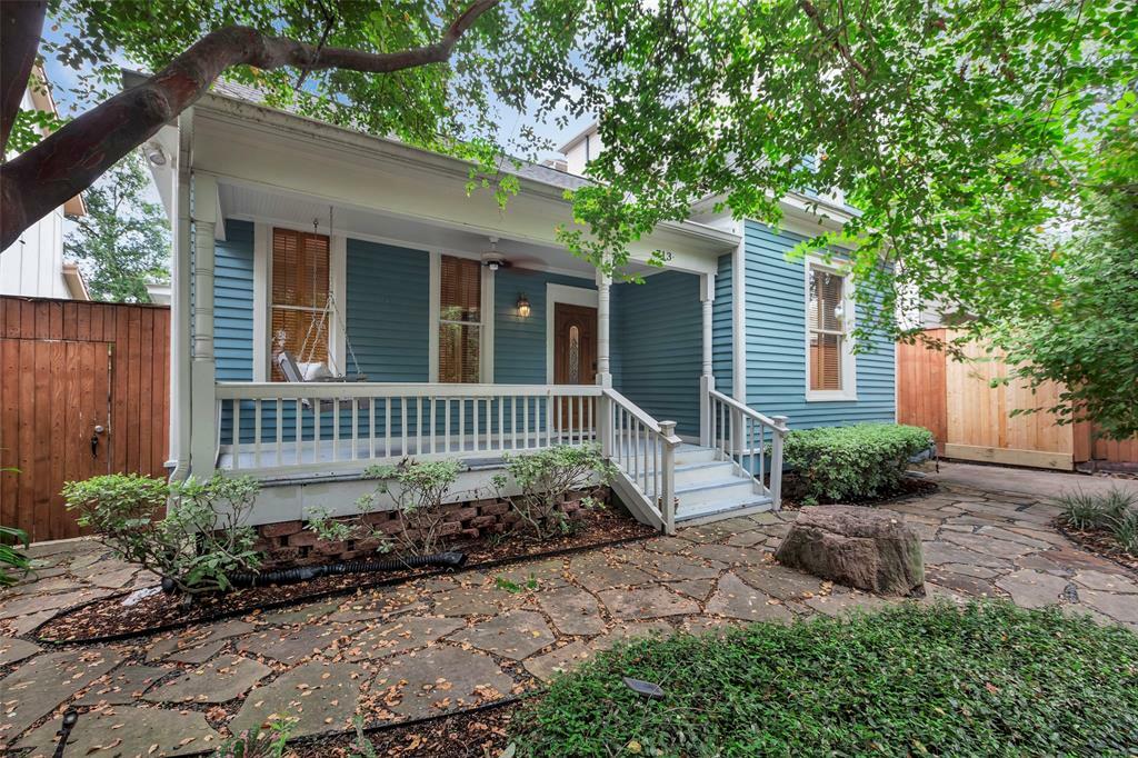 Property Photo:  713 Bomar Street  TX 77006 