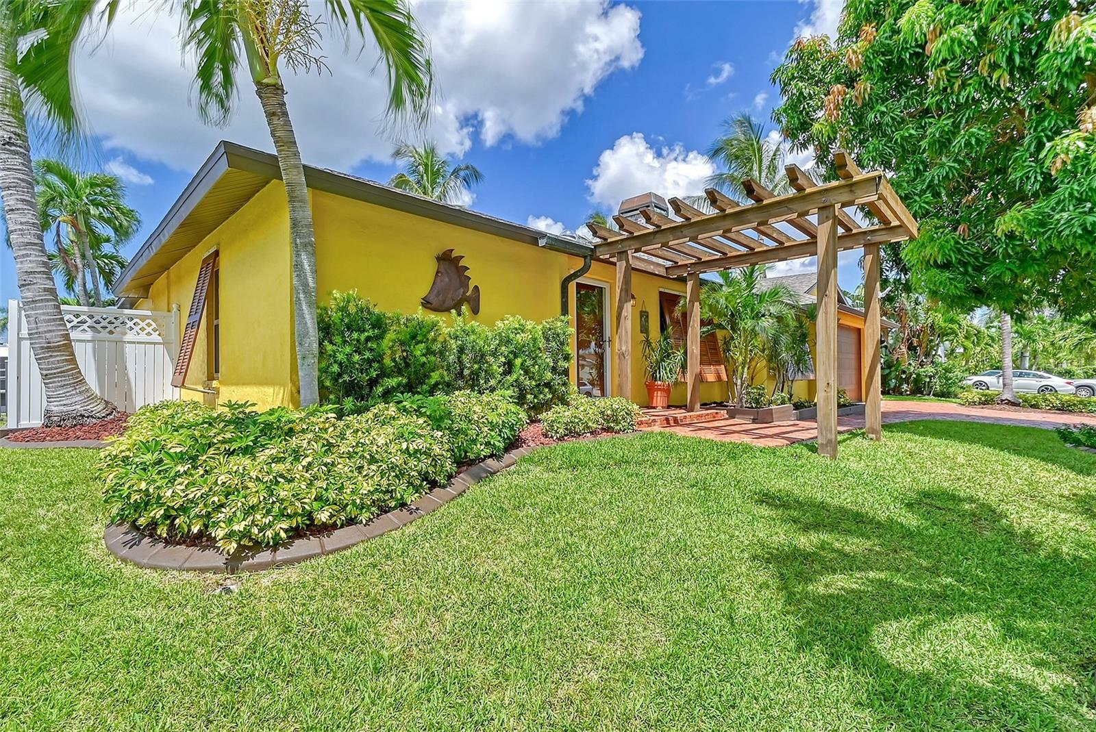 Property Photo:  4532 Mangrove Point Road  FL 34210 