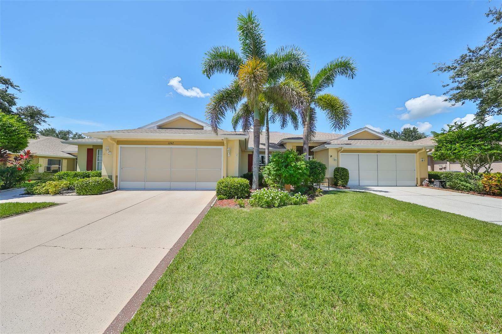 Property Photo:  1240 Corinth Greens Drive 17  FL 33573 