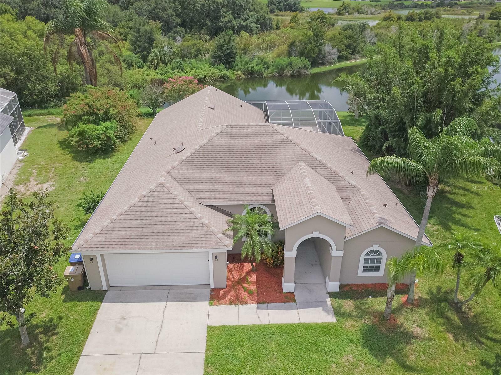 Property Photo:  7910 Golden Pond Circle  FL 34747 