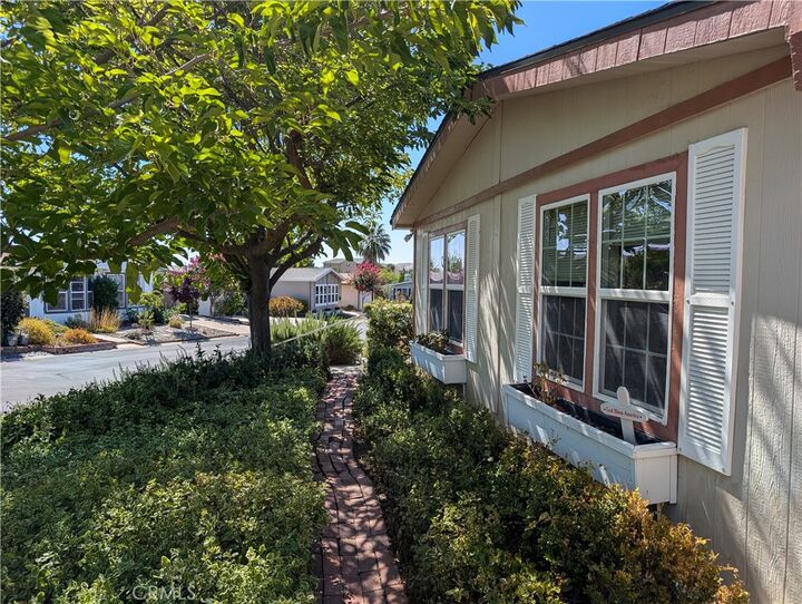 Property Photo: 337 Nightingale Avenue CA 93446