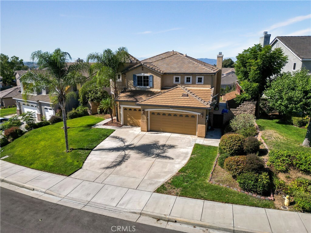 Property Photo:  38815 Cobblestone Circle  CA 92563 