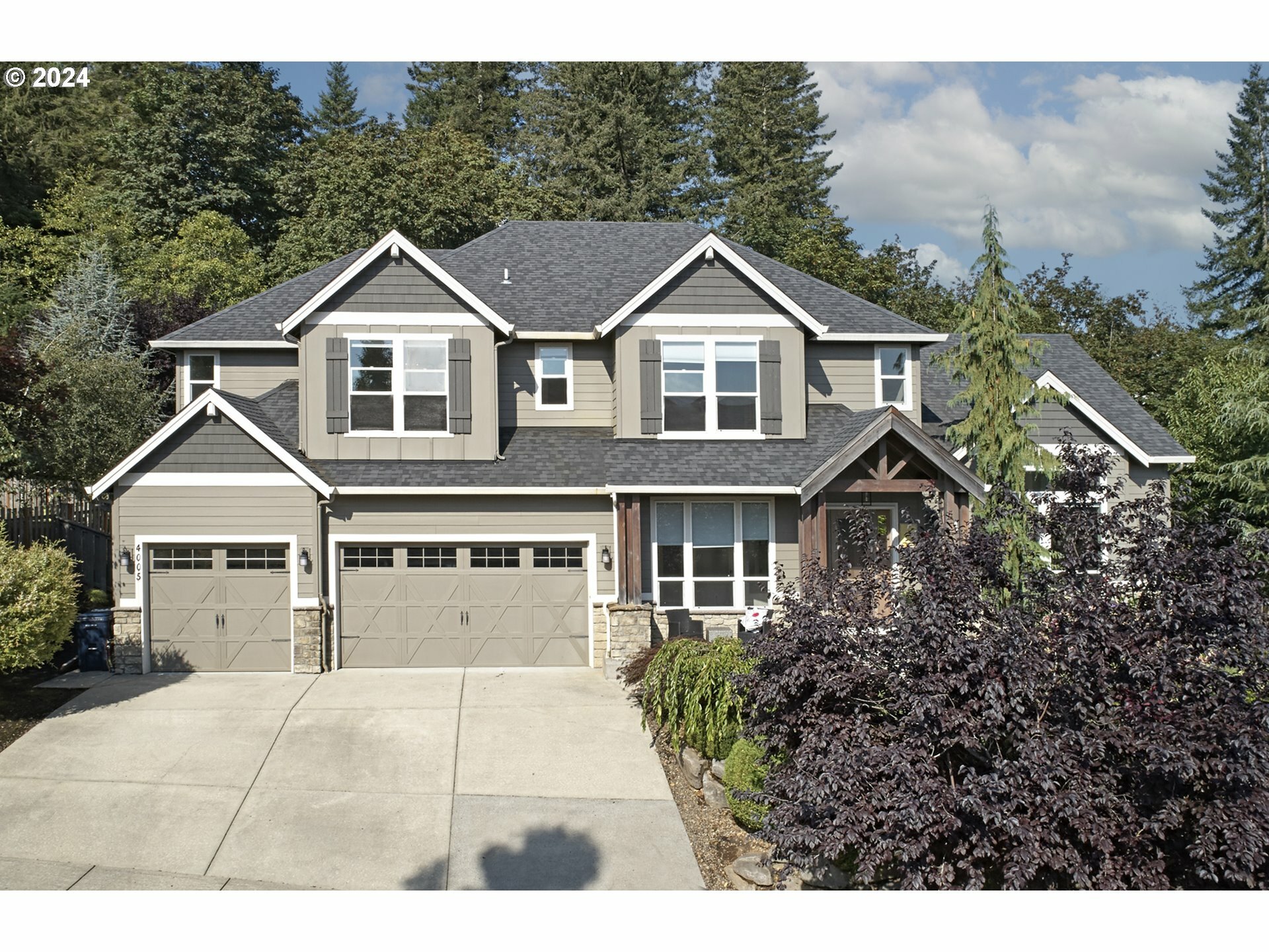 Property Photo:  4005 NW Jasmine St  WA 98607 