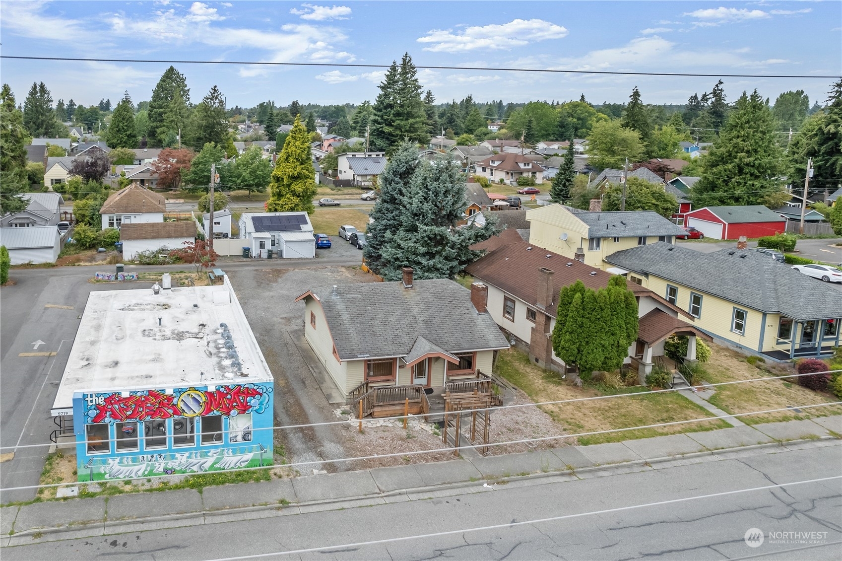 Property Photo:  2721 Meridian Street  WA 98225 