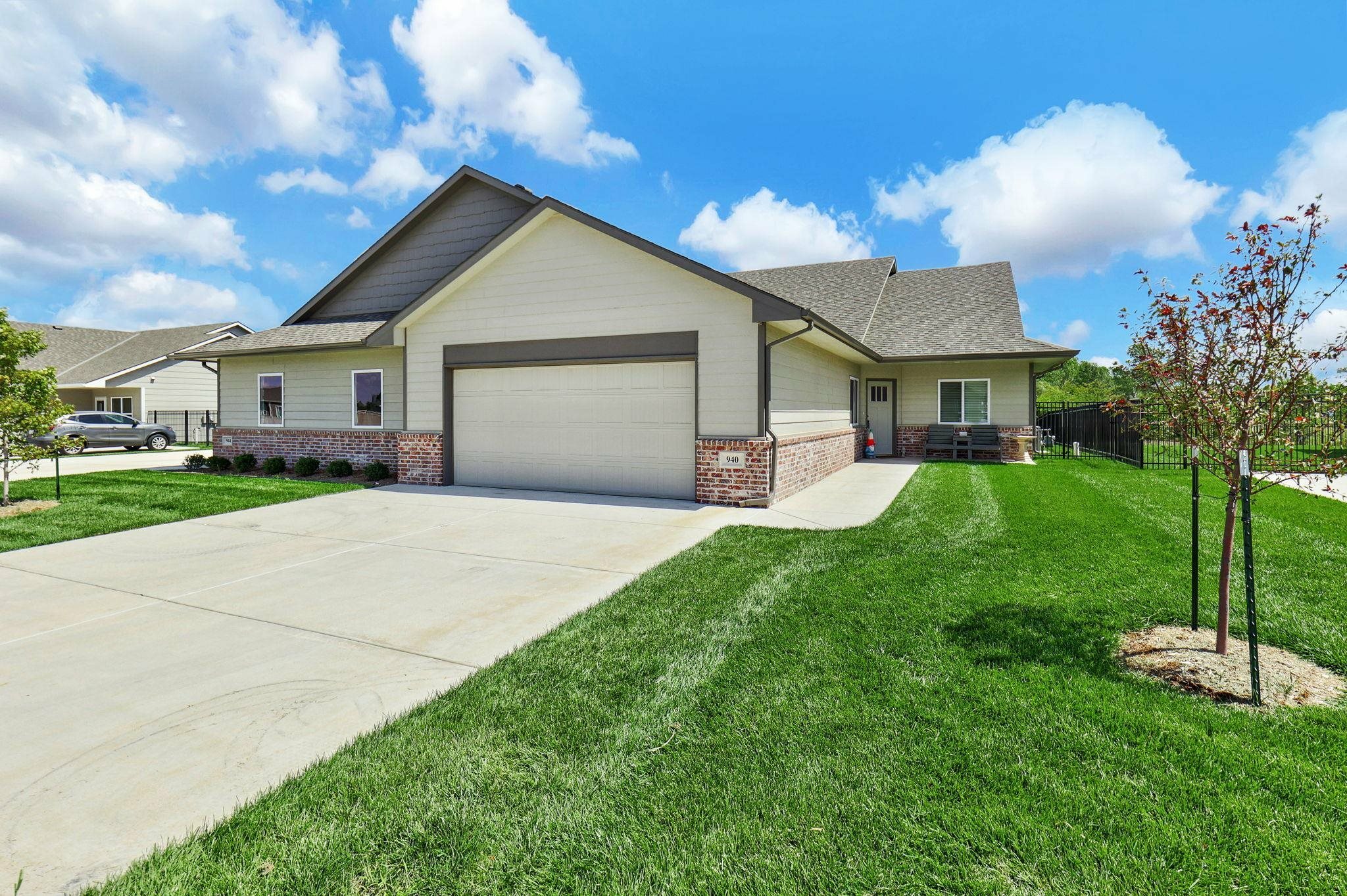 Property Photo:  940 N Cloverleaf St  KS 67052 