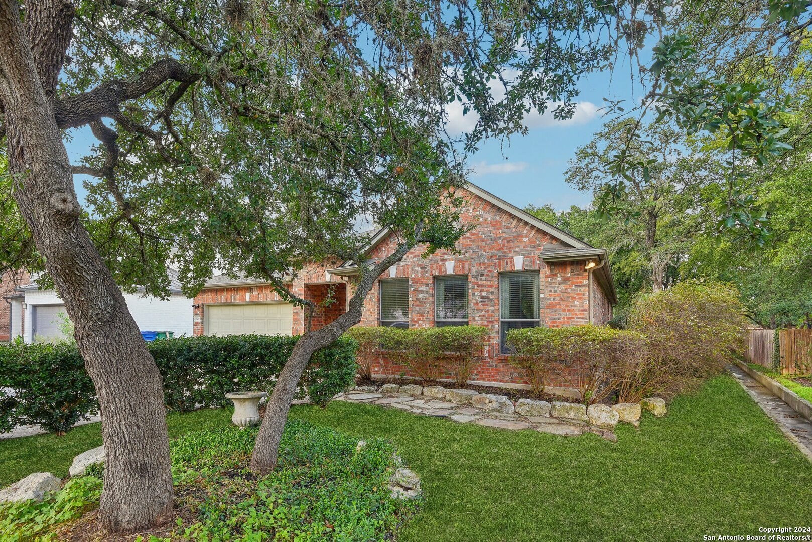 Property Photo:  8003 Jalane Oaks  TX 78255 