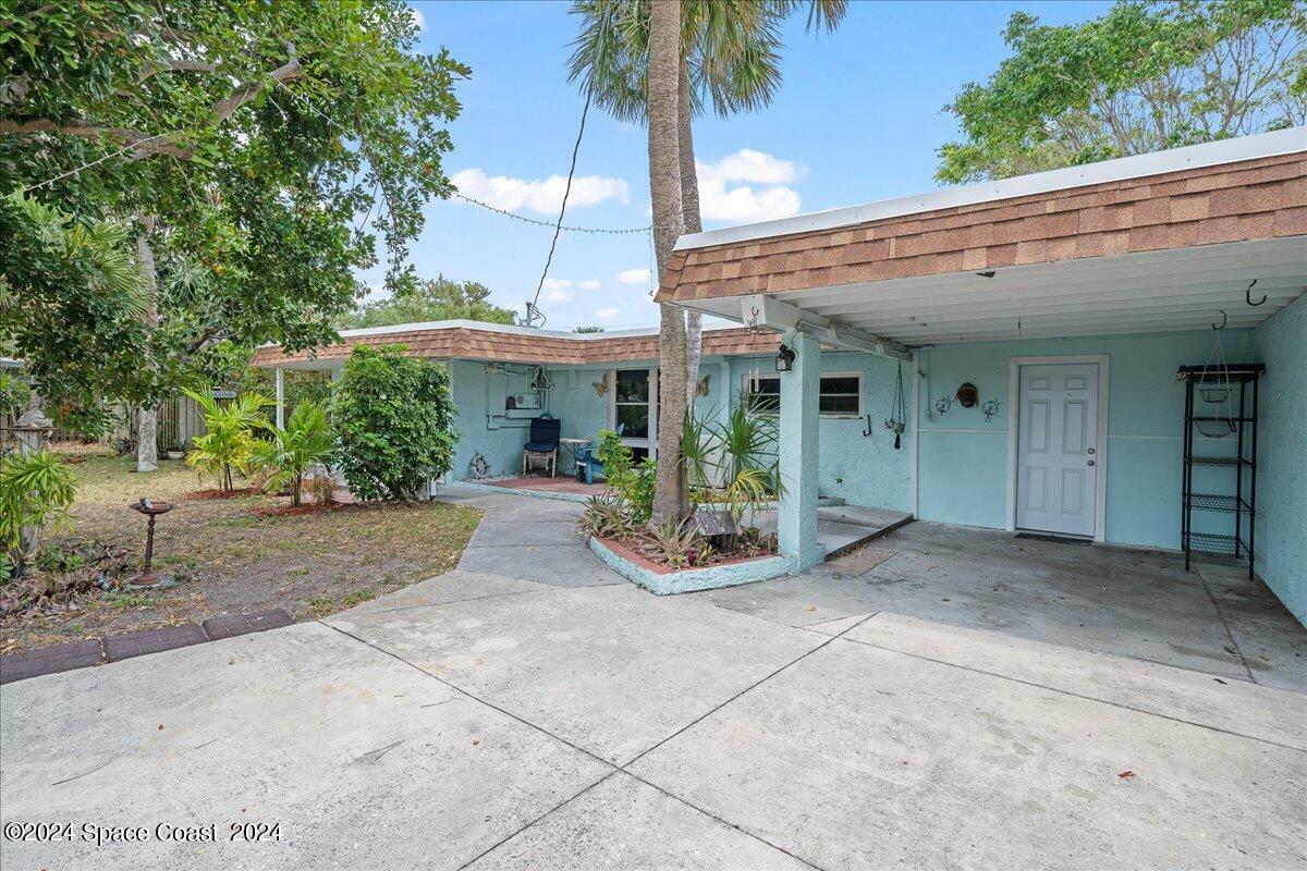 Property Photo:  512 Madison Avenue  FL 32920 