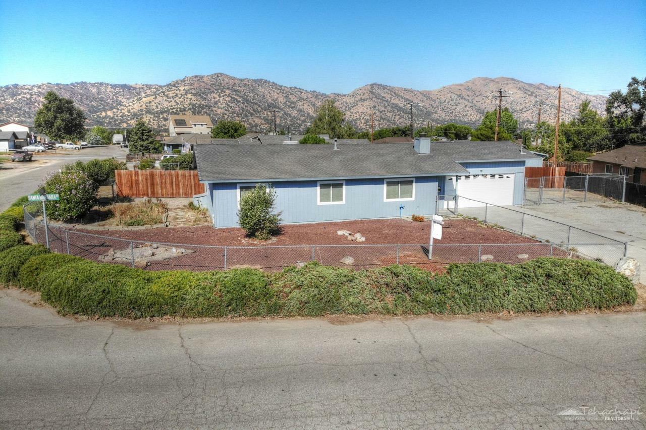 Property Photo:  20301 Sierra Avenue  CA 93561 