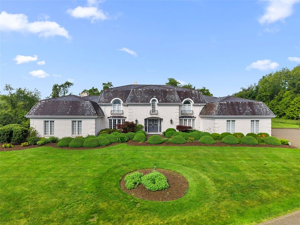 Property Photo:  6840 Kevin Drive  PA 15102 