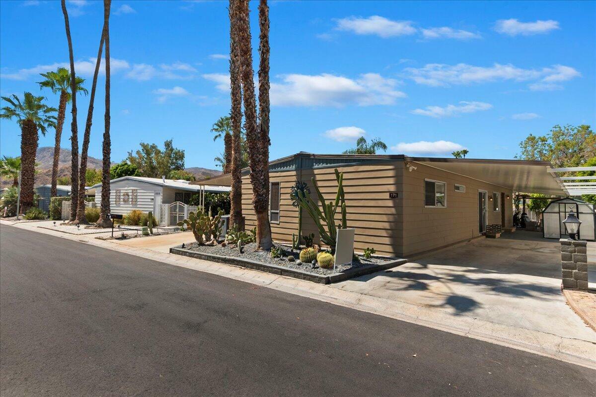 Property Photo:  171 Avenida Orontes  CA 92234 