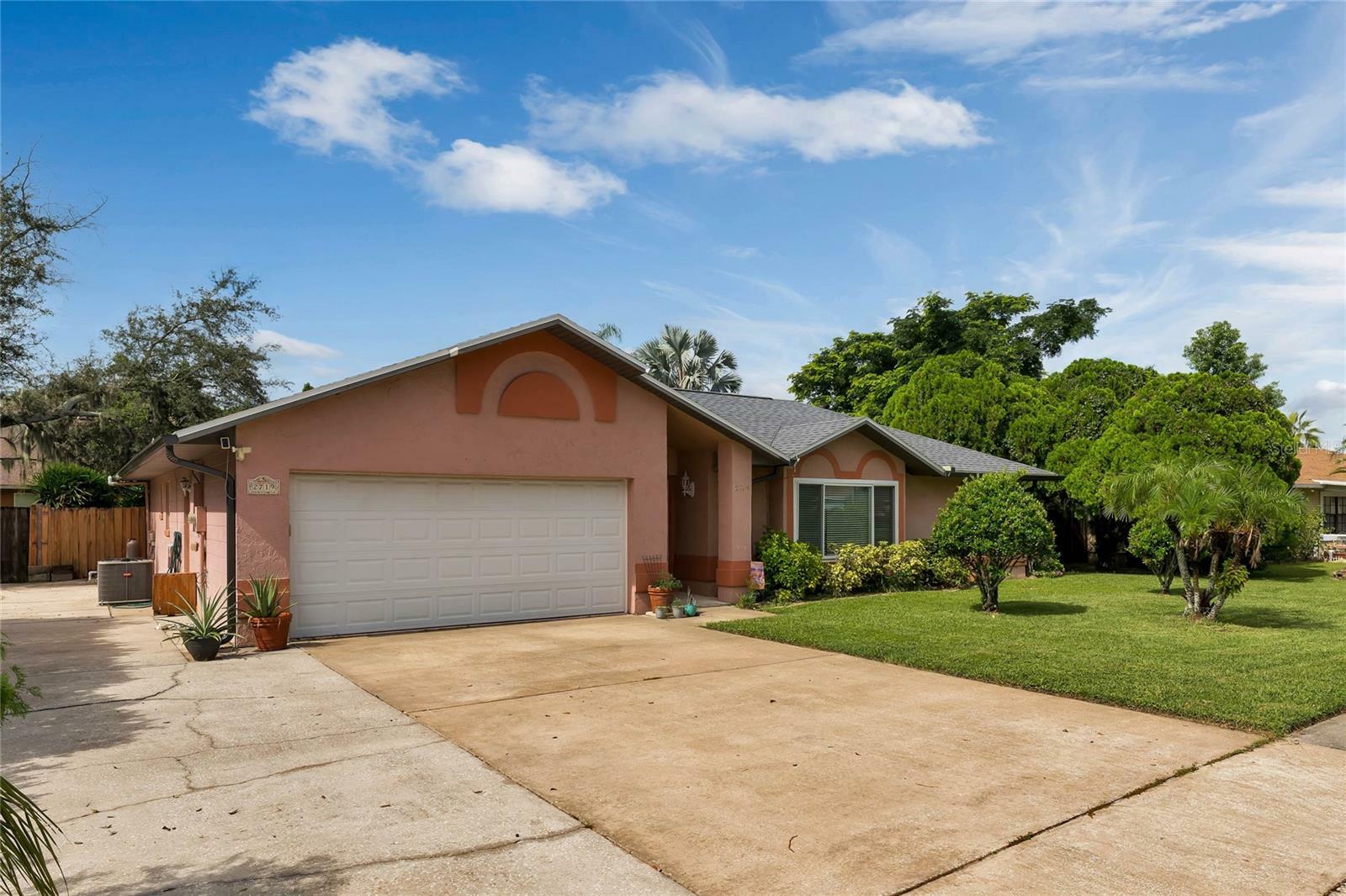 Property Photo:  2719 Logandale Drive  FL 32817 