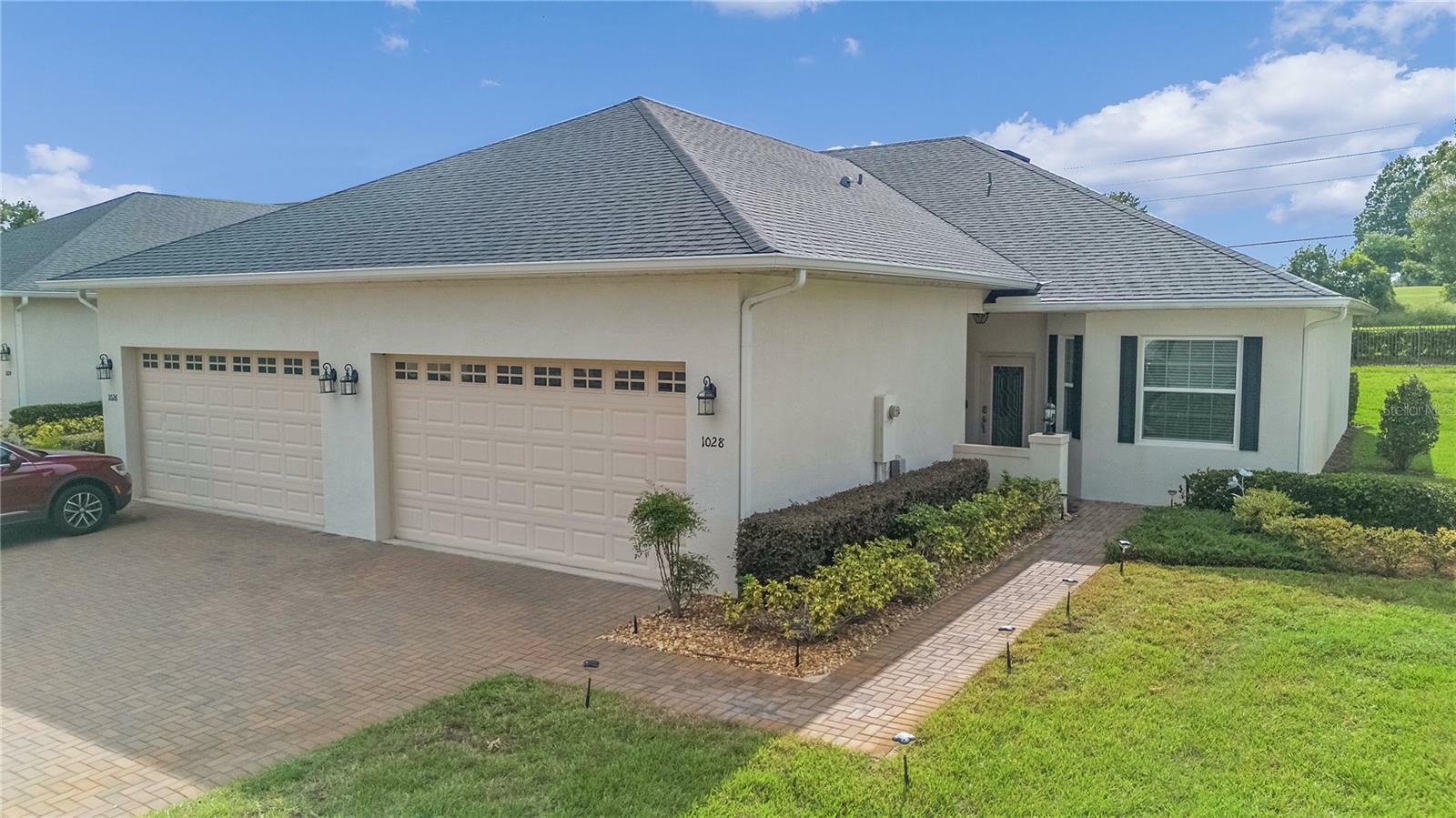 Property Photo:  1028 Green Gate Blvd  FL 34736 