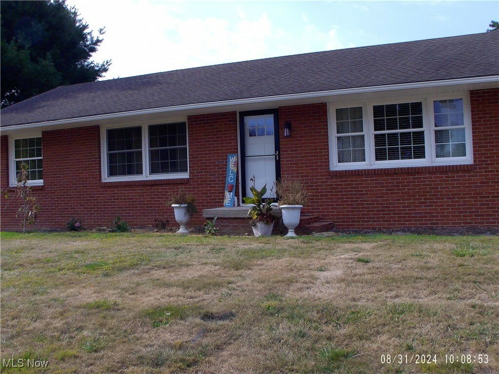 Property Photo:  700 Mar Sue Drive  OH 43701 