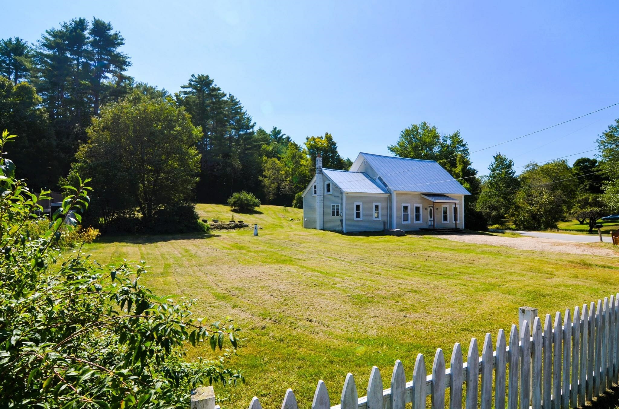 Property Photo:  3 Waukeena Lake Road  NH 03230 