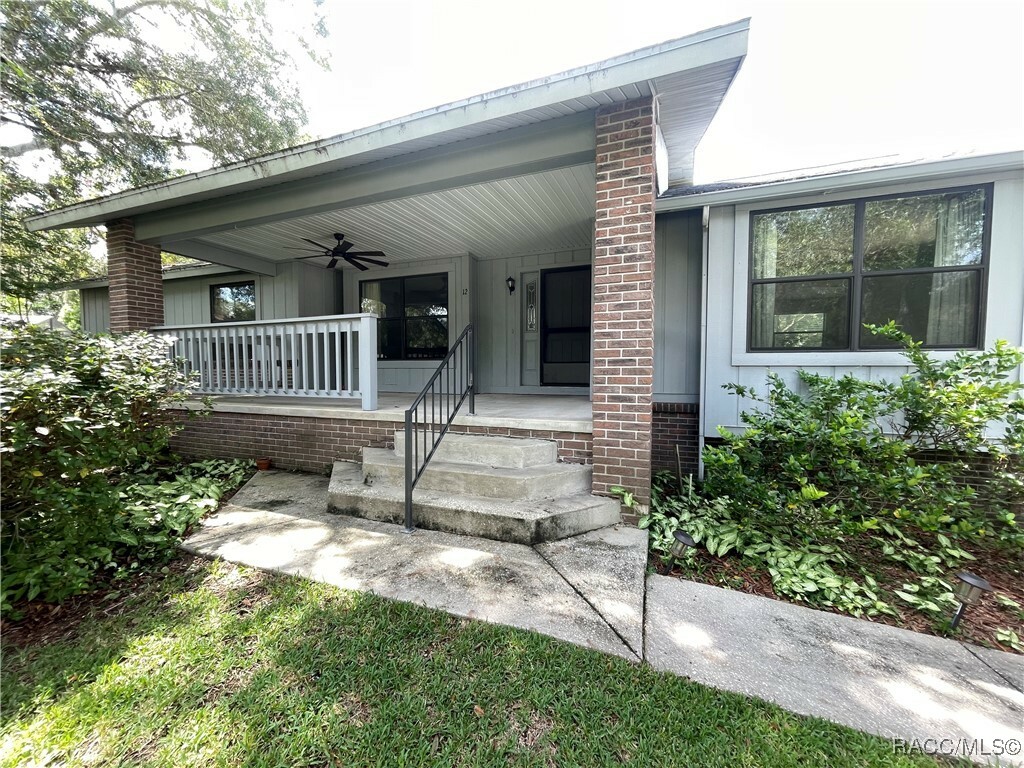 Property Photo:  12 Balsam Court S  FL 34446 