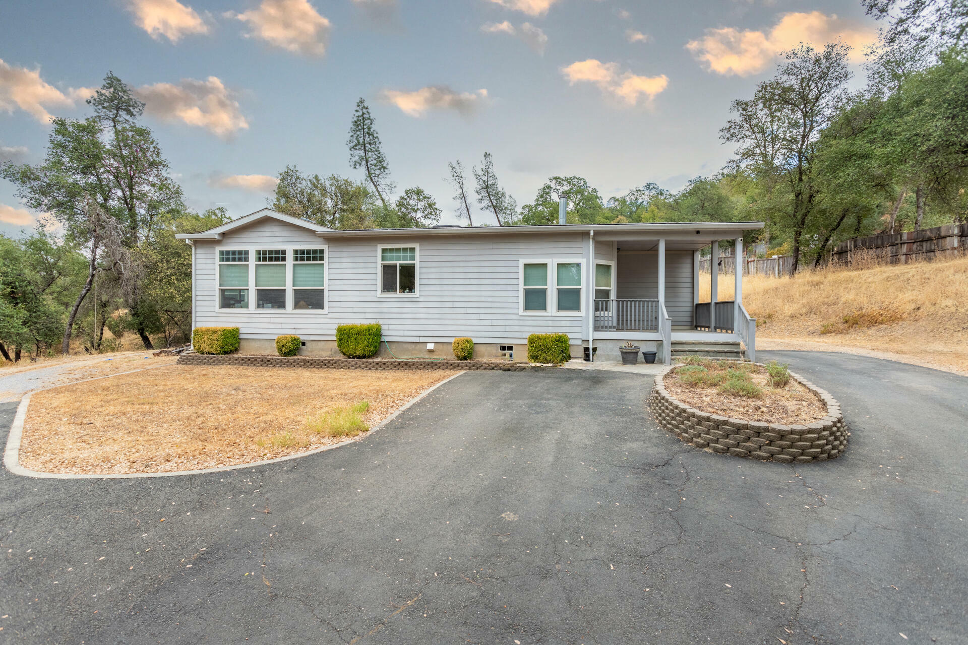 Property Photo:  11985 Bella Vista Court  CA 96008 