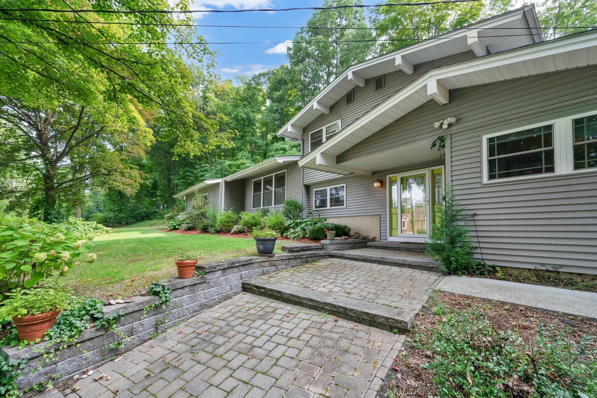 Property Photo:  2 Cedar Drive  CT 06416 