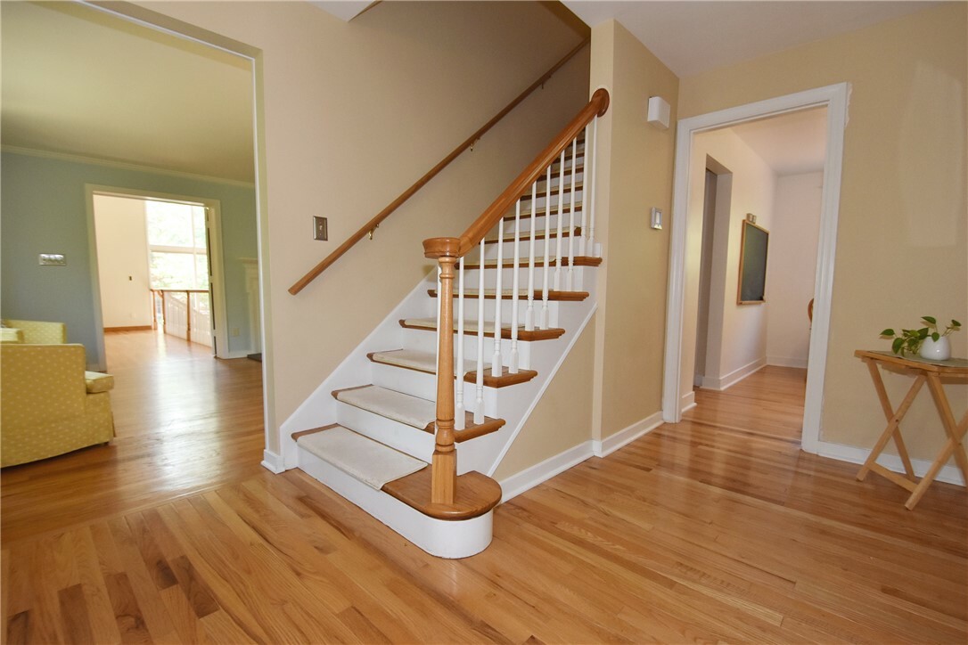 Property Photo:  215 Farmington Rd  PA 15215 