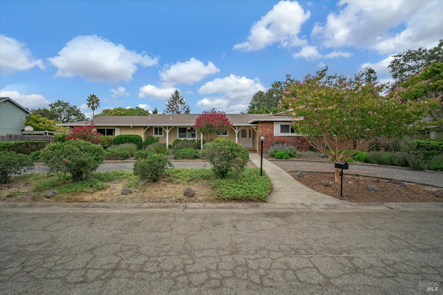 Property Photo:  4967 Arcadia Drive  CA 95401 