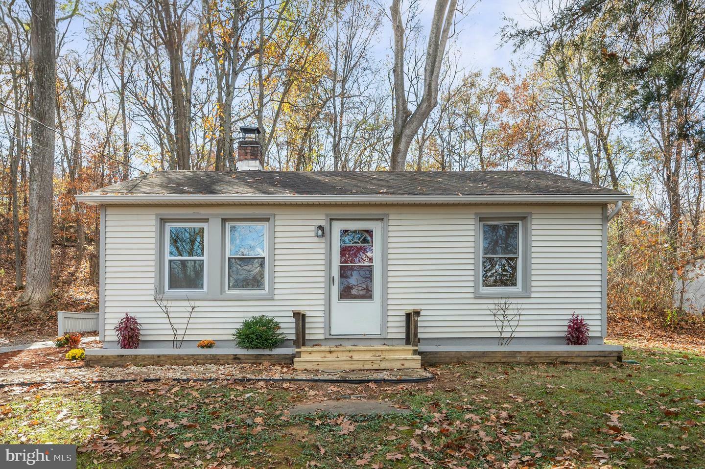 Property Photo:  530 Harris Drive  VA 22630 