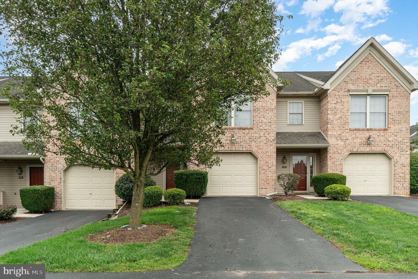 Property Photo:  471 Stonehedge Ln  PA 17055 