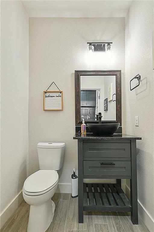 Property Photo: 11027 Oak Lake Road TX 77808-7031