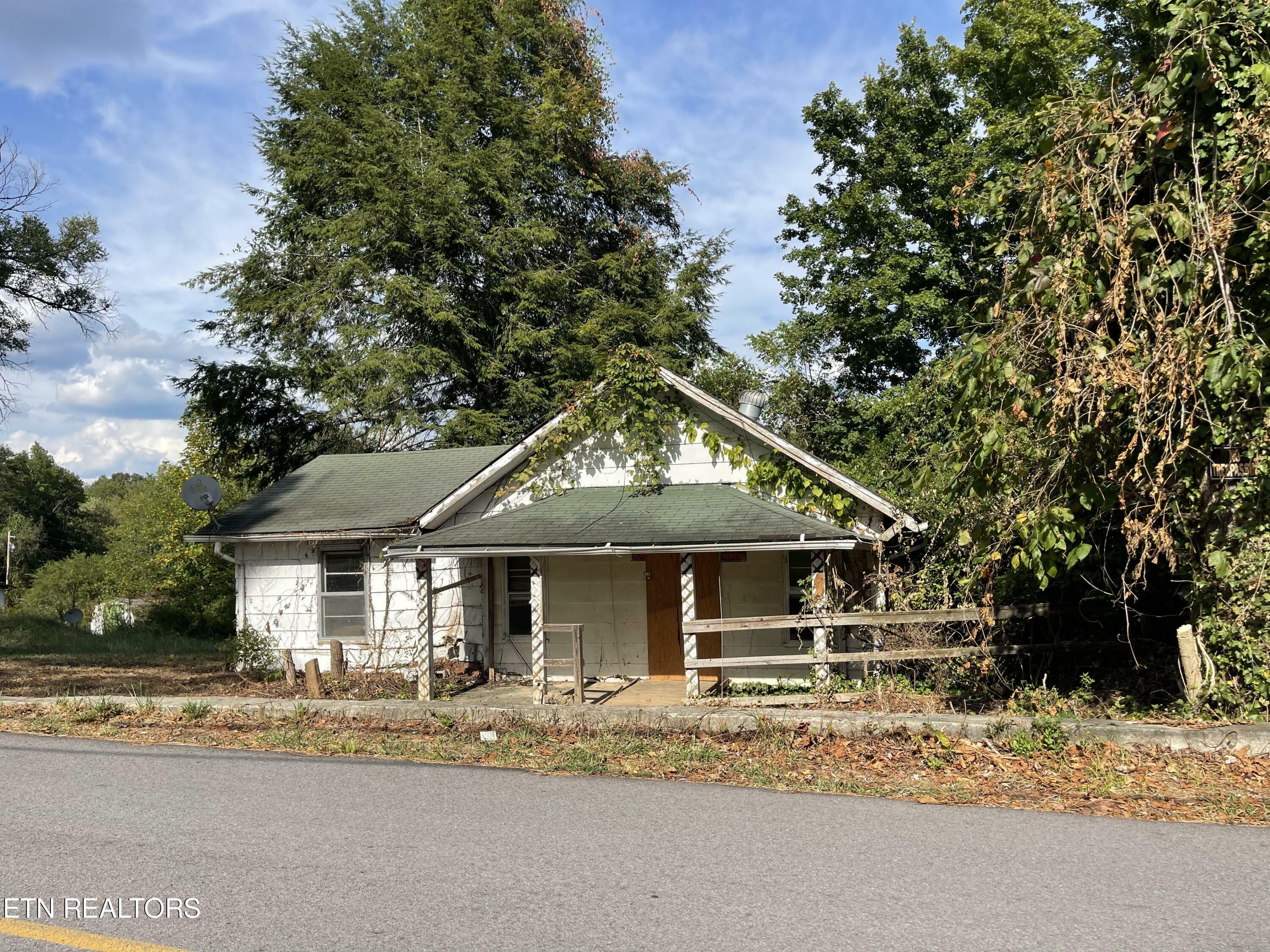 Property Photo:  709 Joiner Hollow Rd  TN 37854 