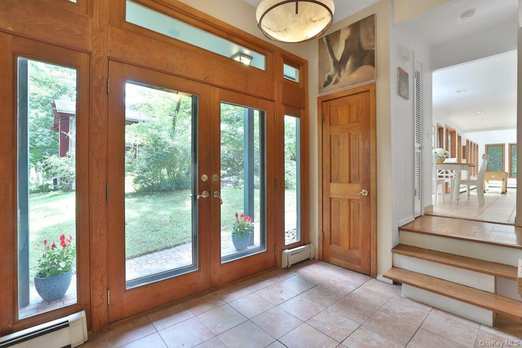 Property Photo:  60 Bramblebrook Road  NY 10502 